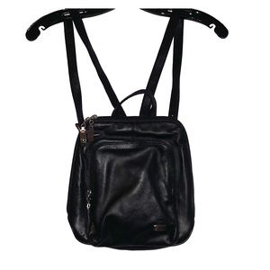 Wilson’s Leather Pelle Studio leather backpack